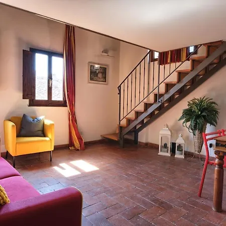 Serragli 16 Apartament *