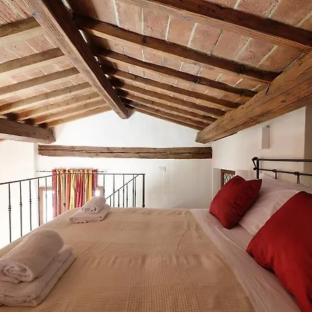 Apartament Serragli 16 *